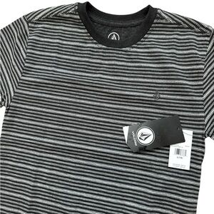 Volcom Youth Boys T-Shirt Size Large (14) Gray & White Stripe‎ NWTS